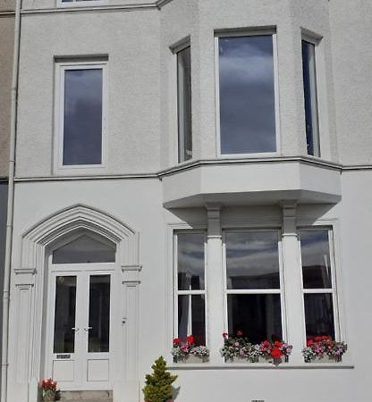 Mervue Apartment, 4 Causeway View, Portrush Exterior photo